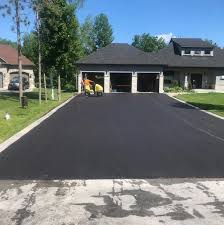 Best Concrete Driveway Installation  in Granger, WA